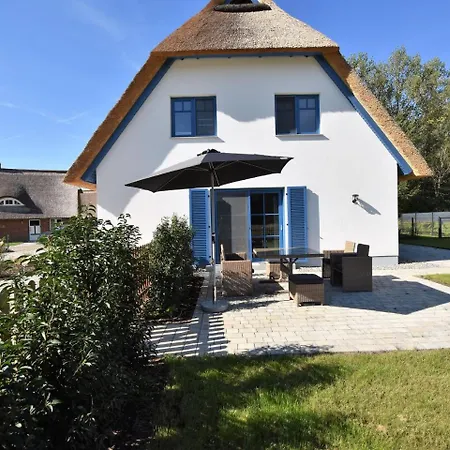 Ferienhaus Luv Mit Terrasse Im Ostseebad